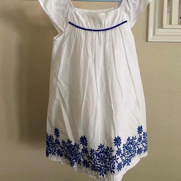 Girls Dress - Picture 2 of 8